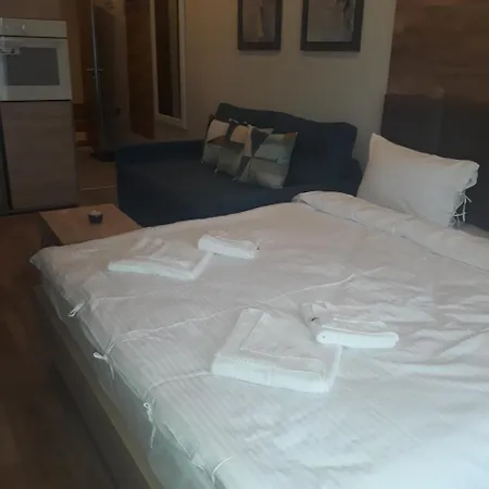 Lux Premier 09 Apartment