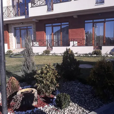 Lux Premier 09 קופאוניק