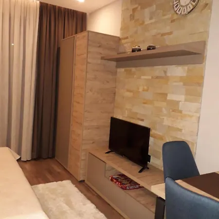 Lux Premier 09 Apartment