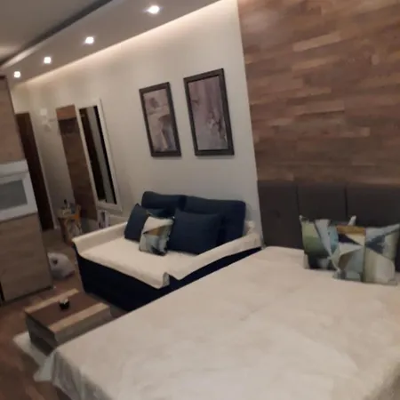 Lux Premier 09 Apartment