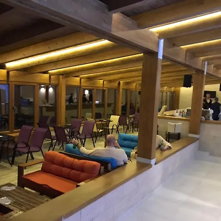 Lux Premier 09 公寓